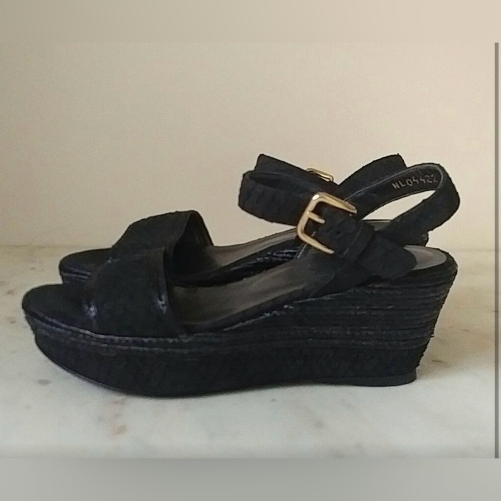 STUART WEITZMAN - NWT black woven platform suede espadrilles. Perfect Sandles